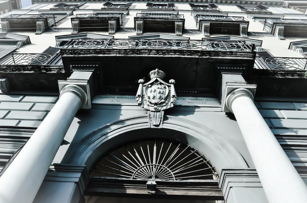 The Royals Experience Bed & Breakfast Napoli Ngoại thất bức ảnh