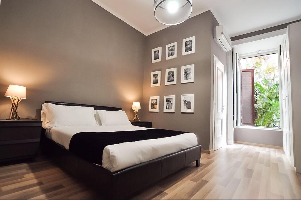The Royals Experience Bed & Breakfast Napoli Ngoại thất bức ảnh