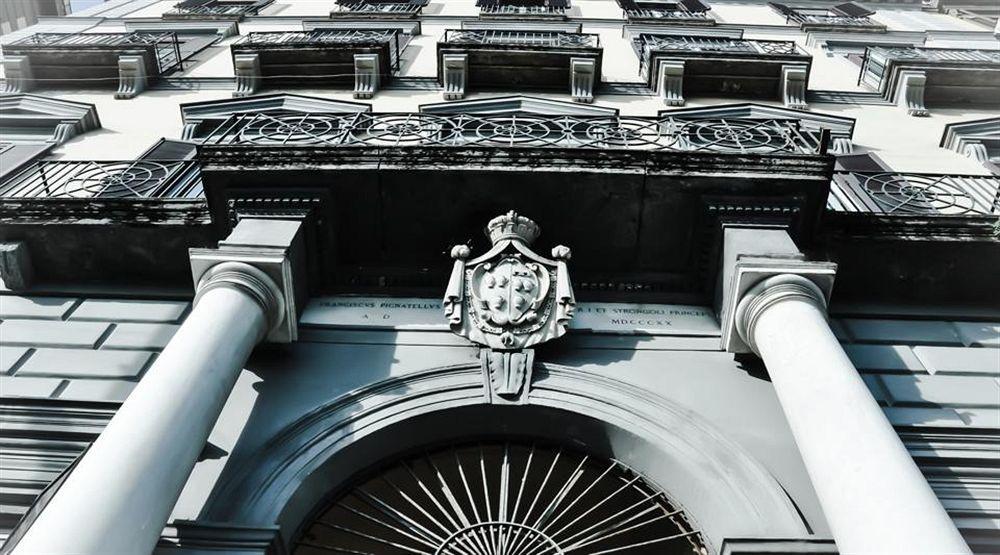 The Royals Experience Bed & Breakfast Napoli Ngoại thất bức ảnh